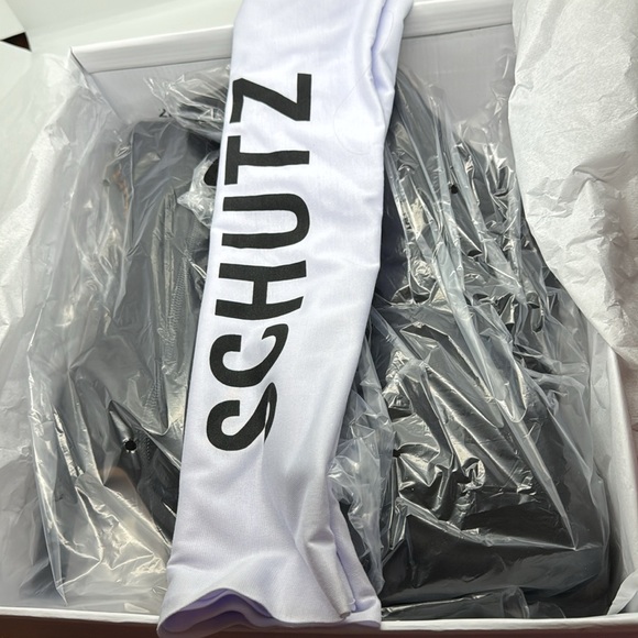 Schutz boots (7) - Picture 7 of 8